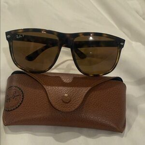 Ray-Ban Brown Tortoise Sunglasses with Case